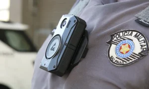 cameras_uniformes_de_policiais_militares_sao_paulo_rvrsa_abr_2804223638_0