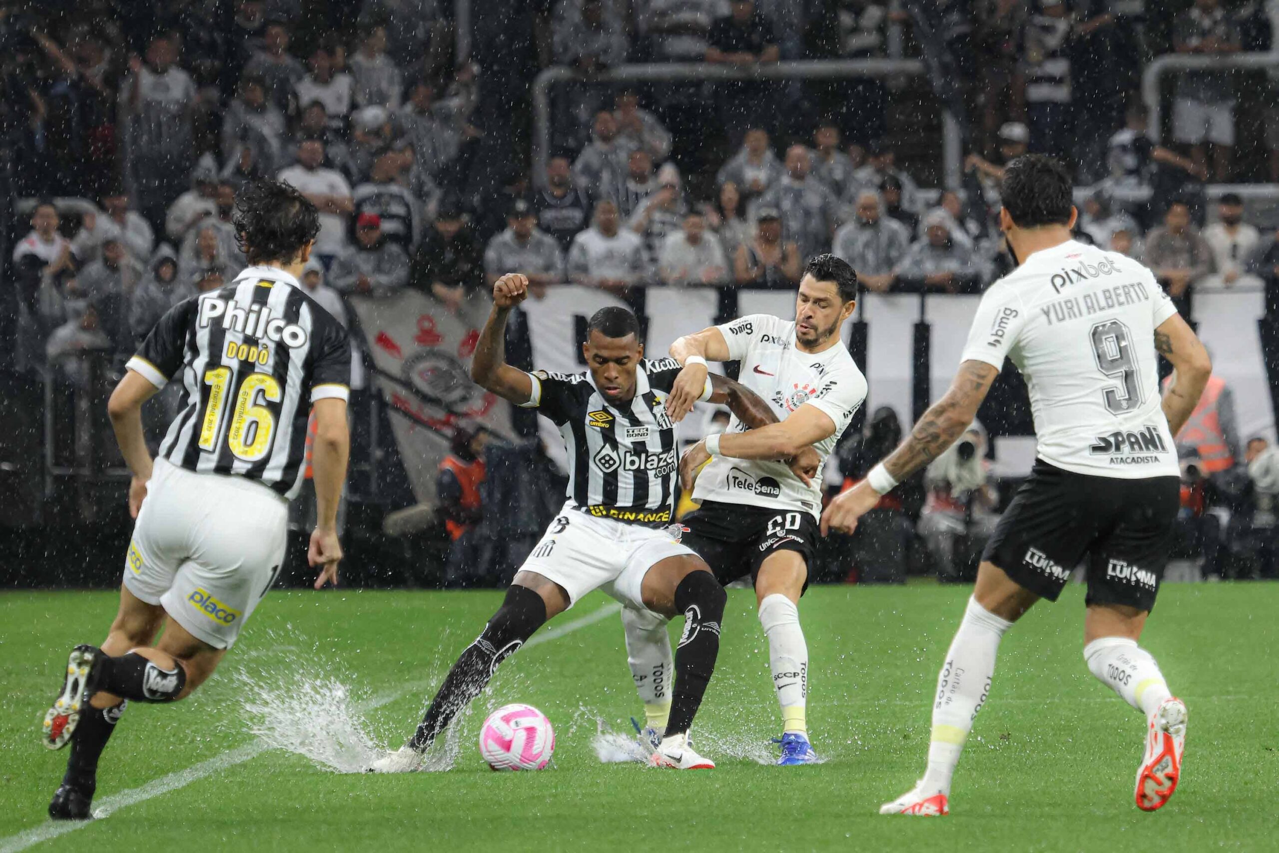 Corinthians x Santos SAO PAULO (SP),29/10/2023 - FUTEBOL /BRASILEIRAO 2023 - match between Corinthians and Santos valid