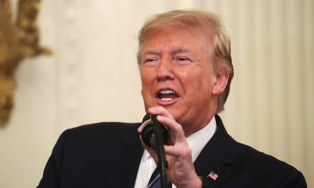 85581473_US-President-Donald-Trump-speaks-during-the-presentation-of-the-Presidential-Citizens-Medal