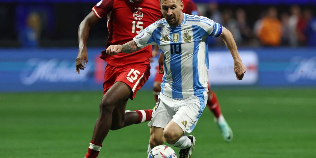 moise_bombito_e_lionel_messi_canada_x_argentina_copa_america_2024.jpg