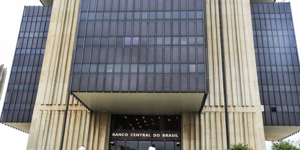 banco_central_abr_30091923894.jpg