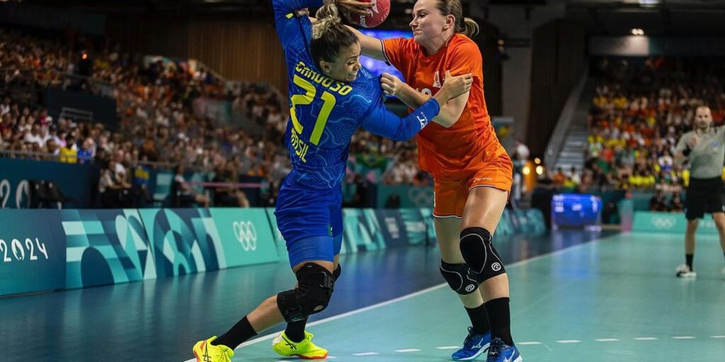 hand_fem_brasil_x_holanda_paris_2024.jpg