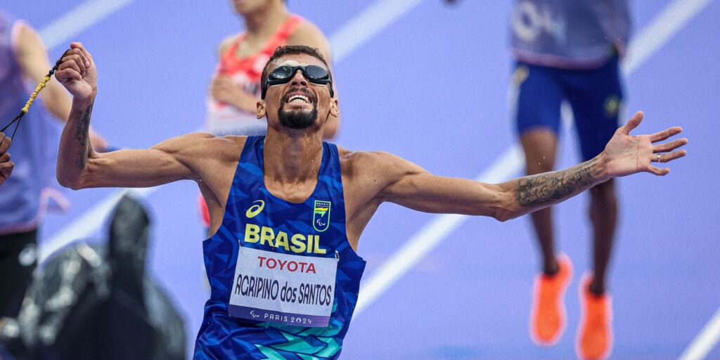 julio_cesar_agripino_ouro_atletismo_paralimpiada_2024.jpg