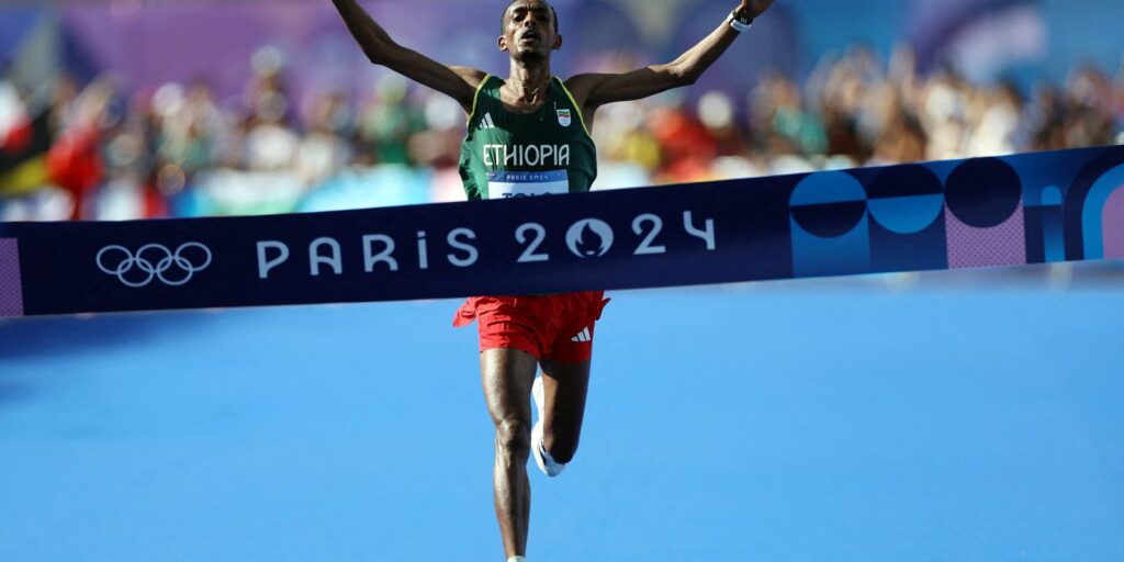 tamirat_tola_etiopia_ouro_maratona_paris.jpg