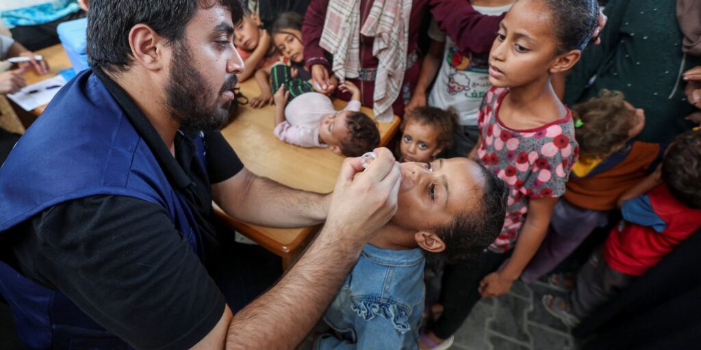 2024-09-01t083316z_833541480_rc2kr9alwx6l_rtrmadp_3_israel-palestinians-gaza-polio-1.jpg